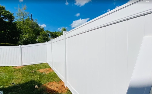 vinyl fencing